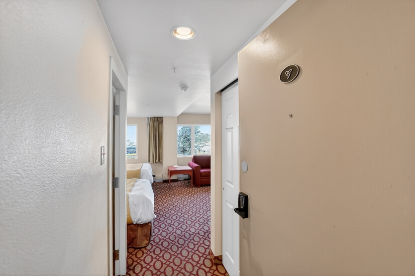 Anchorage Grand Apartments