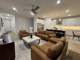 Gated Exec TH 3BR Trav Nurse Friendly