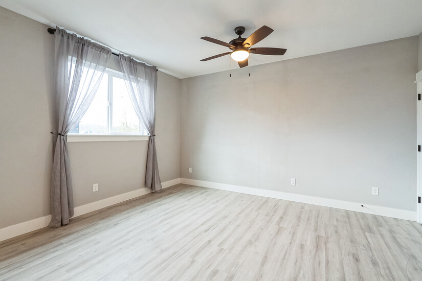 We have 2 bedrooms, 1 with a closet and one without.