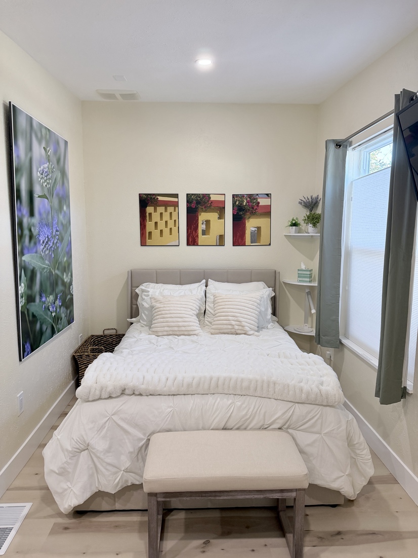 Elegant Furnished Studio Home in Niwot