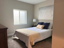 Queen Size New Bedding Linens