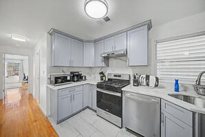 Modern 3BR 2BA Near PATH Train 