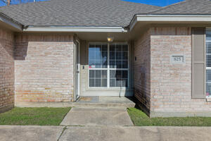 Walk to AM and Northgate King Beds Patio