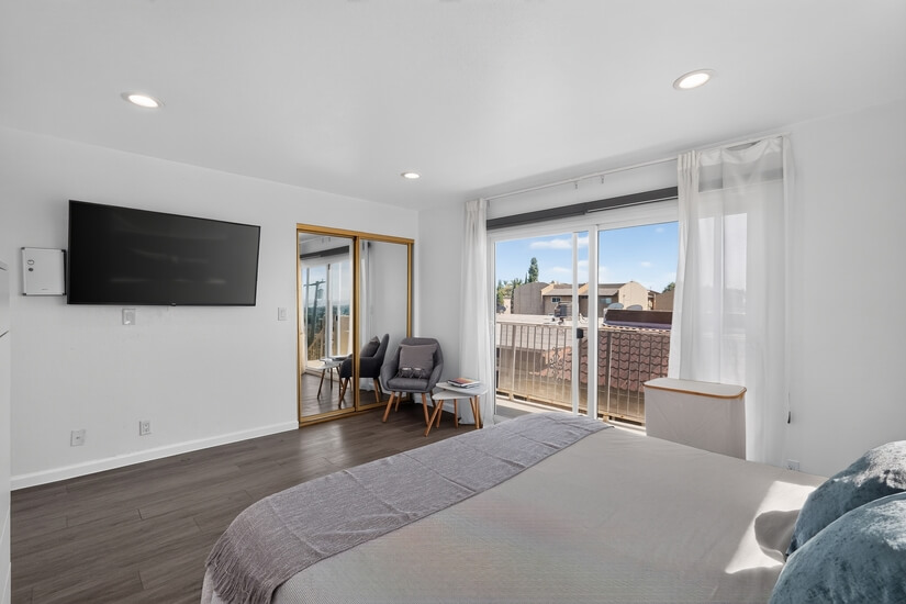 Furnished 2 Bedroom Corporate Rental