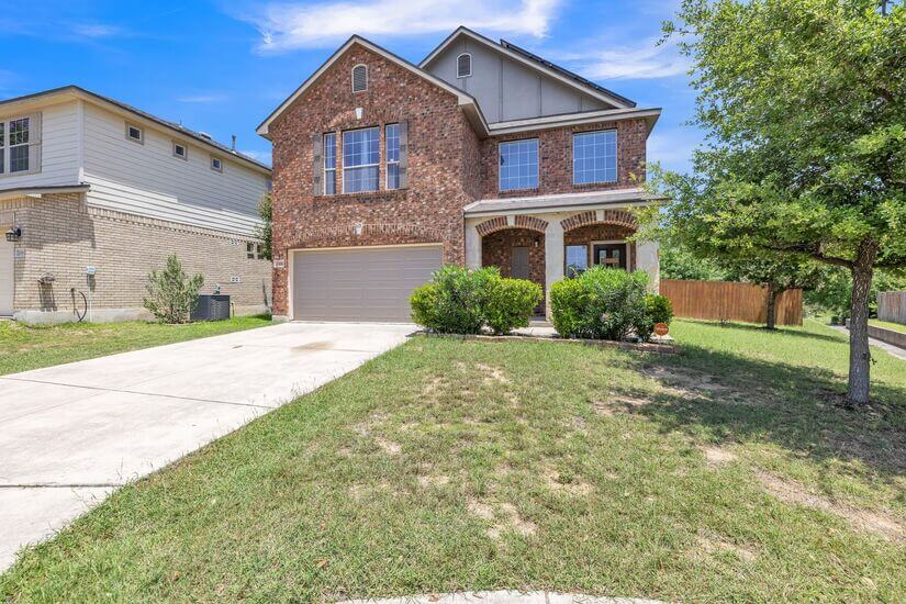 Culdesac Corner House