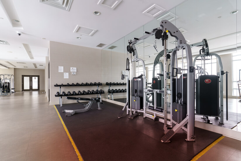 Upscale 1 Bd Condo in North York