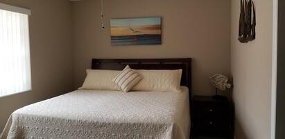 Beach Block Bungalow with Putting Green