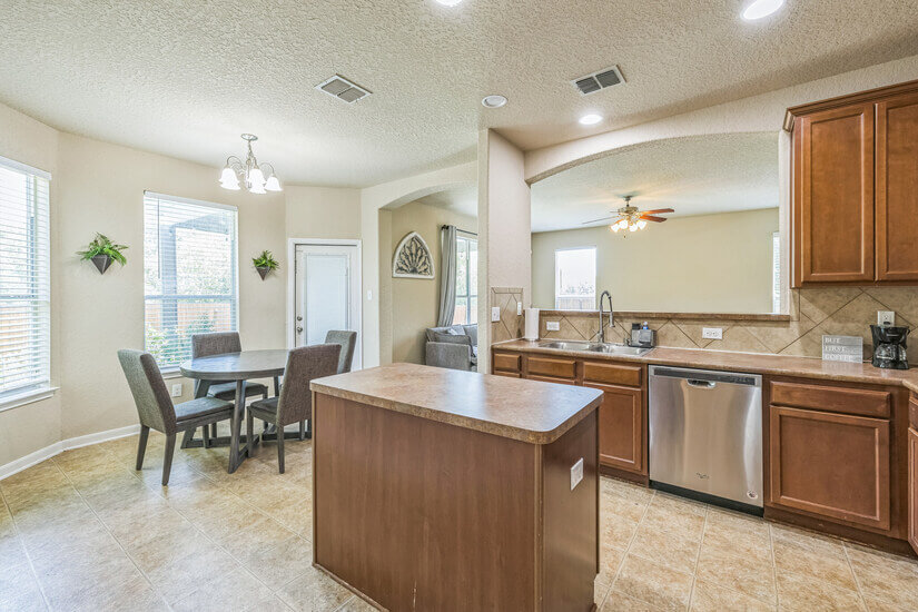 Culdesac Corner House