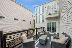 Fully Furnished 3 Story Town Home