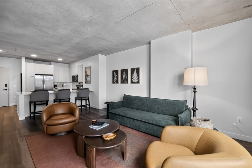 The Lakeview Guesthouse