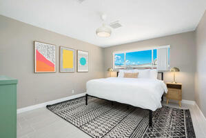 Master bedroom with King Bed