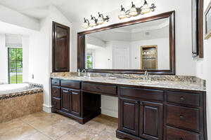 2412 Emerald Circle 