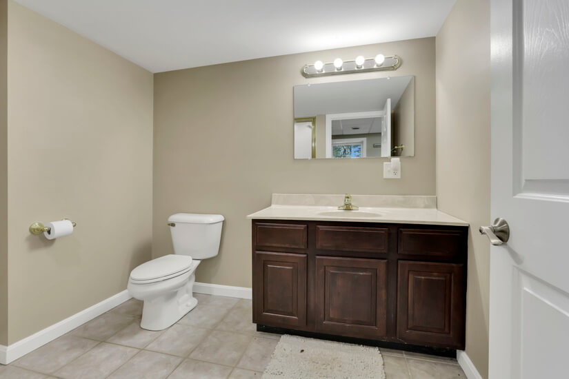 Fully Furnished home rental Zainesville