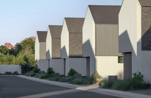 Clean Architectural Forms / Camelback View