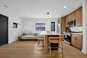 Boutique 3 Bed 2 Bath