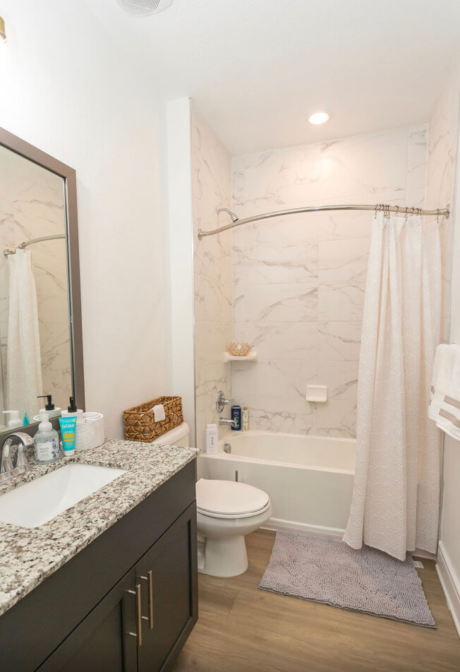 Furnished Apt with pool in Charlotte NC