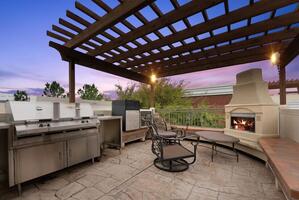 Spacious Townhouse in Arlington, Texas