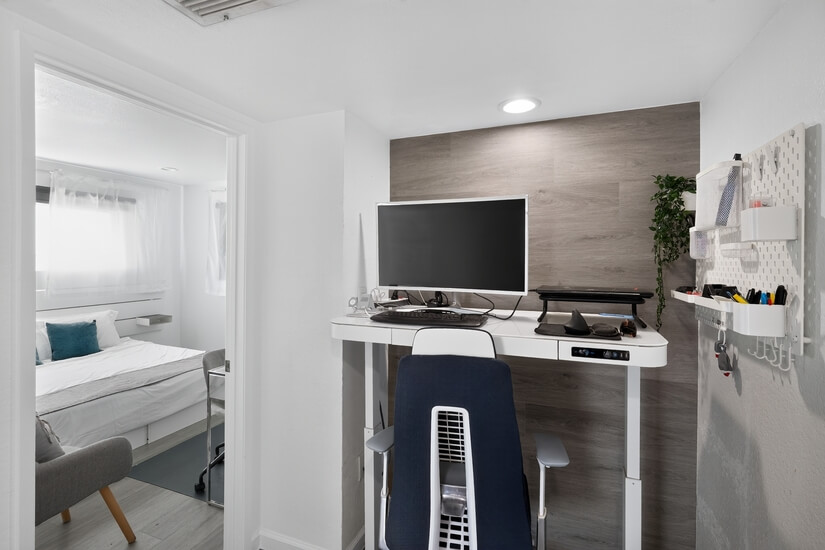 Furnished 2 Bedroom Corporate Rental