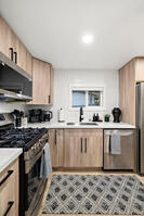 Luxury 6BR Home in Downtown Lynnwood