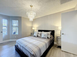 Contemporary Condo With Great Amenities