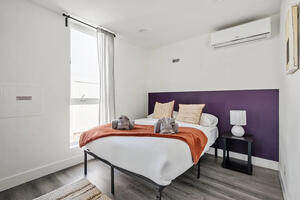 4 Private Suites Near USC Safe Parking