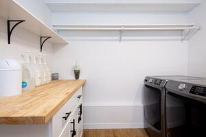 Full laundry room downstairs.