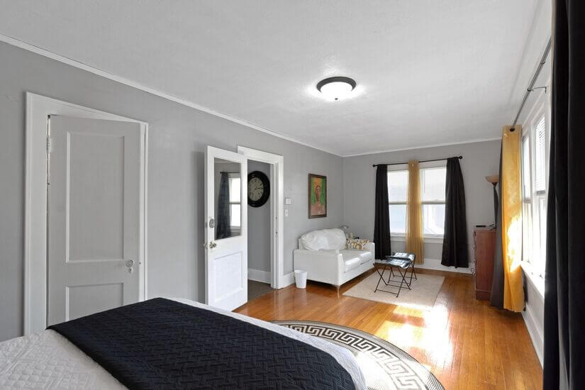 Midtown Beauty, Blackstone Neighborhood