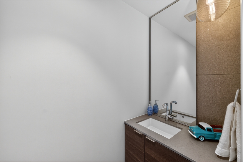 Furnished Condo in Biltmore Area Phoenix