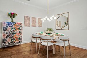 6 person Dining Table