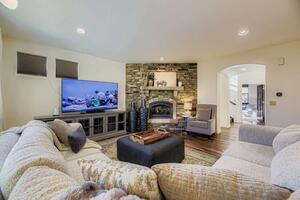 Luxury 6b7b Home close to DU WASH PARK