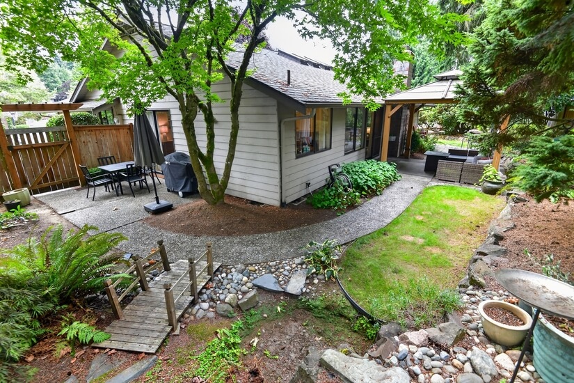 Charming Totem Estates Retreat Tech Wine