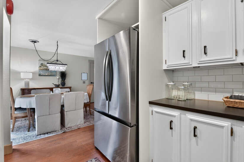 Charming Totem Estates Retreat Tech Wine