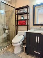 2nd Bedroom bath (attached)