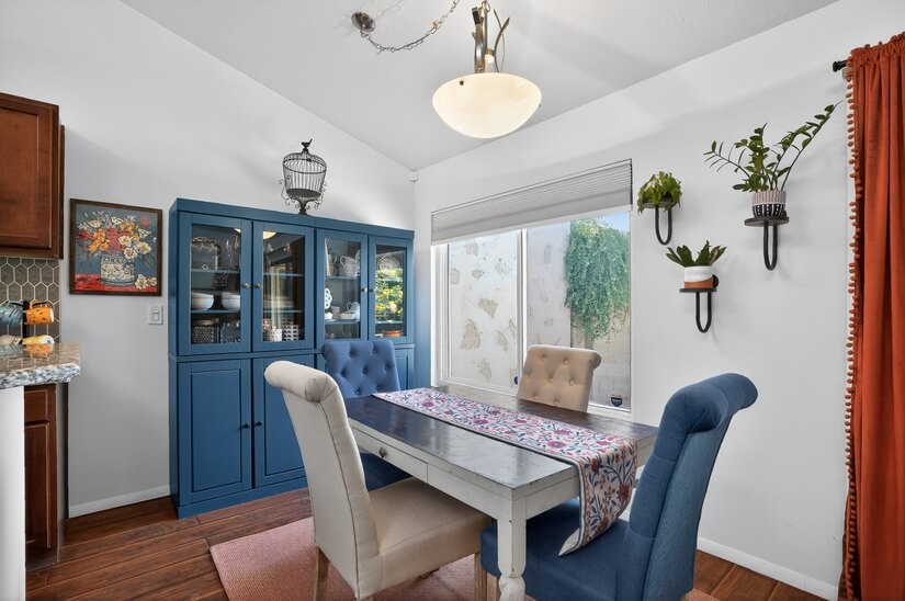 Furnished 2 bedroom