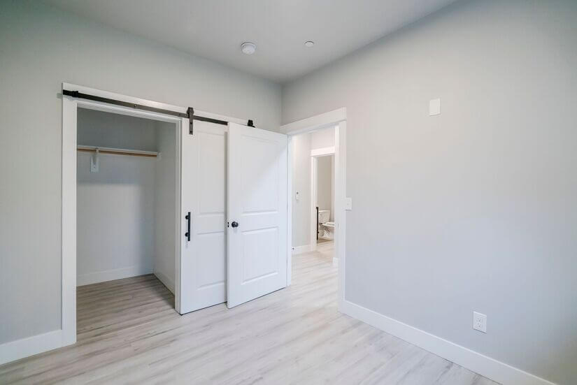 Longview Willow Grove Furnished Property