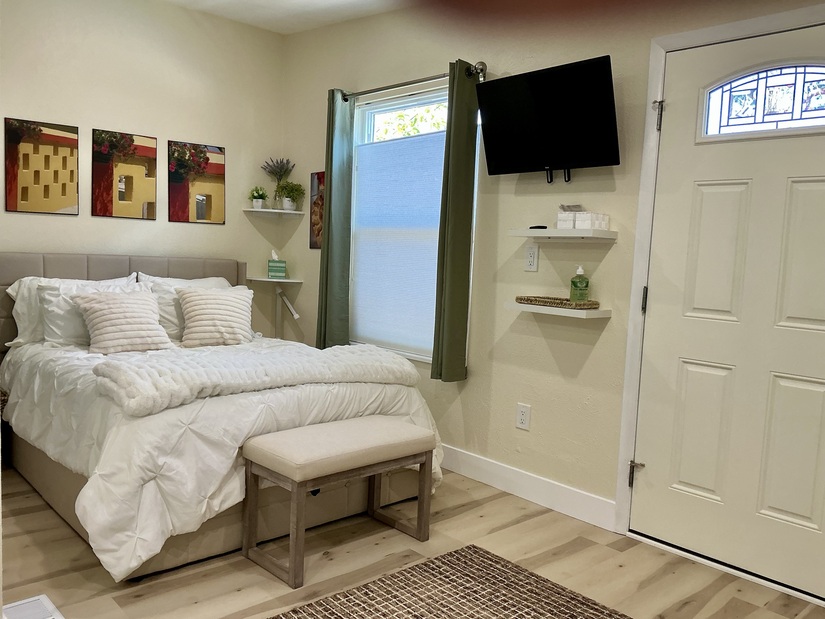 Elegant Furnished Studio Home in Niwot