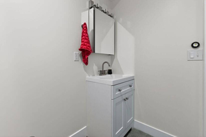 Gates Funished home in LA