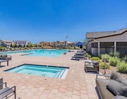 Round year climatized pool, lap pool and jacuzzi