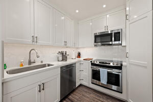 Furnished Luxury Bay Views