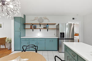 Kitchen- Plenty of Storage