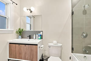 Remodeled Lake Merritt Victorian Retreat