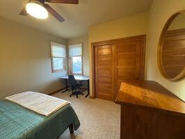 Furnished Executive Lakefront Home