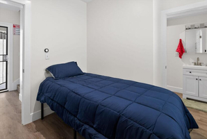 Gates Funished home in LA