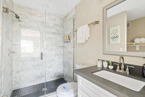 Ensuite Master bedroom 1