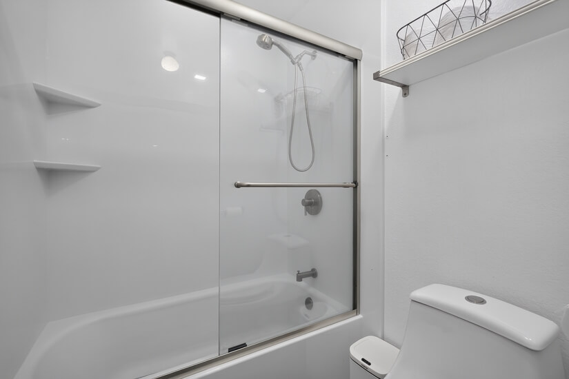 Furnished 2 Bedroom Corporate Rental