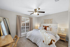 Walk to AM and Northgate King Beds Patio