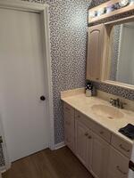 Hall bathroom 2
