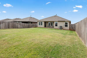 Spacious private backyard
