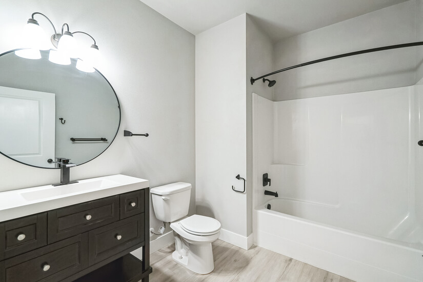 Longview Willow Grove Furnished Property