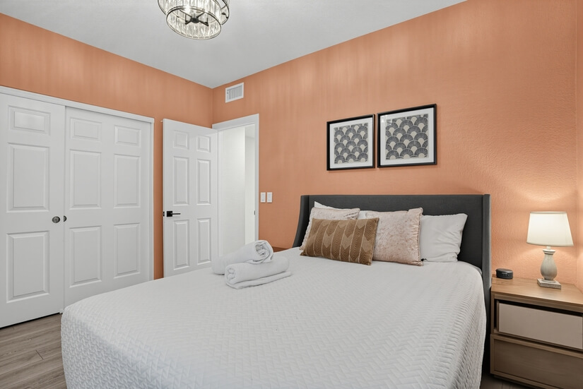 Fully furnished home with Pool and Spa 